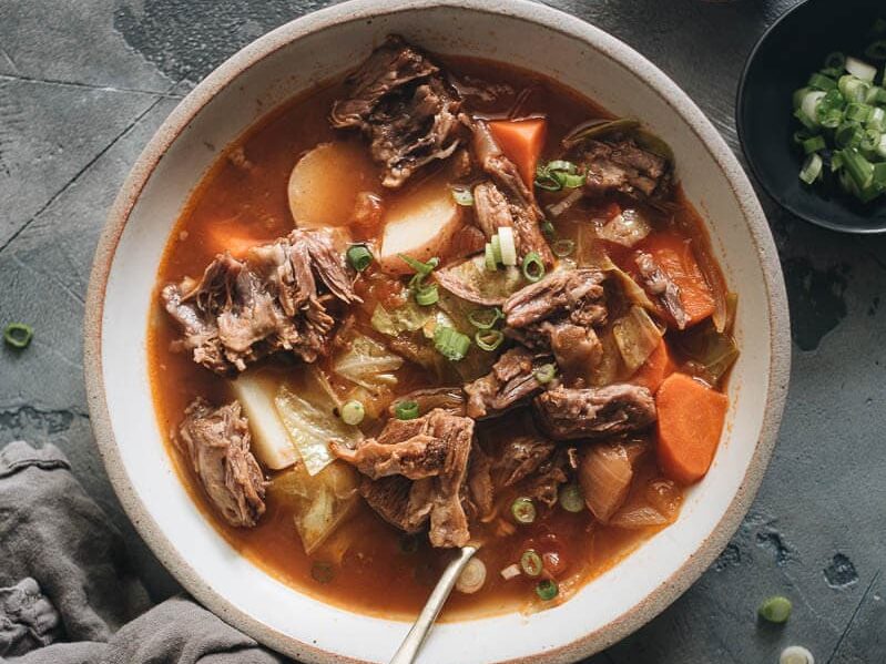 Pressure Cooker Oxtail Soup