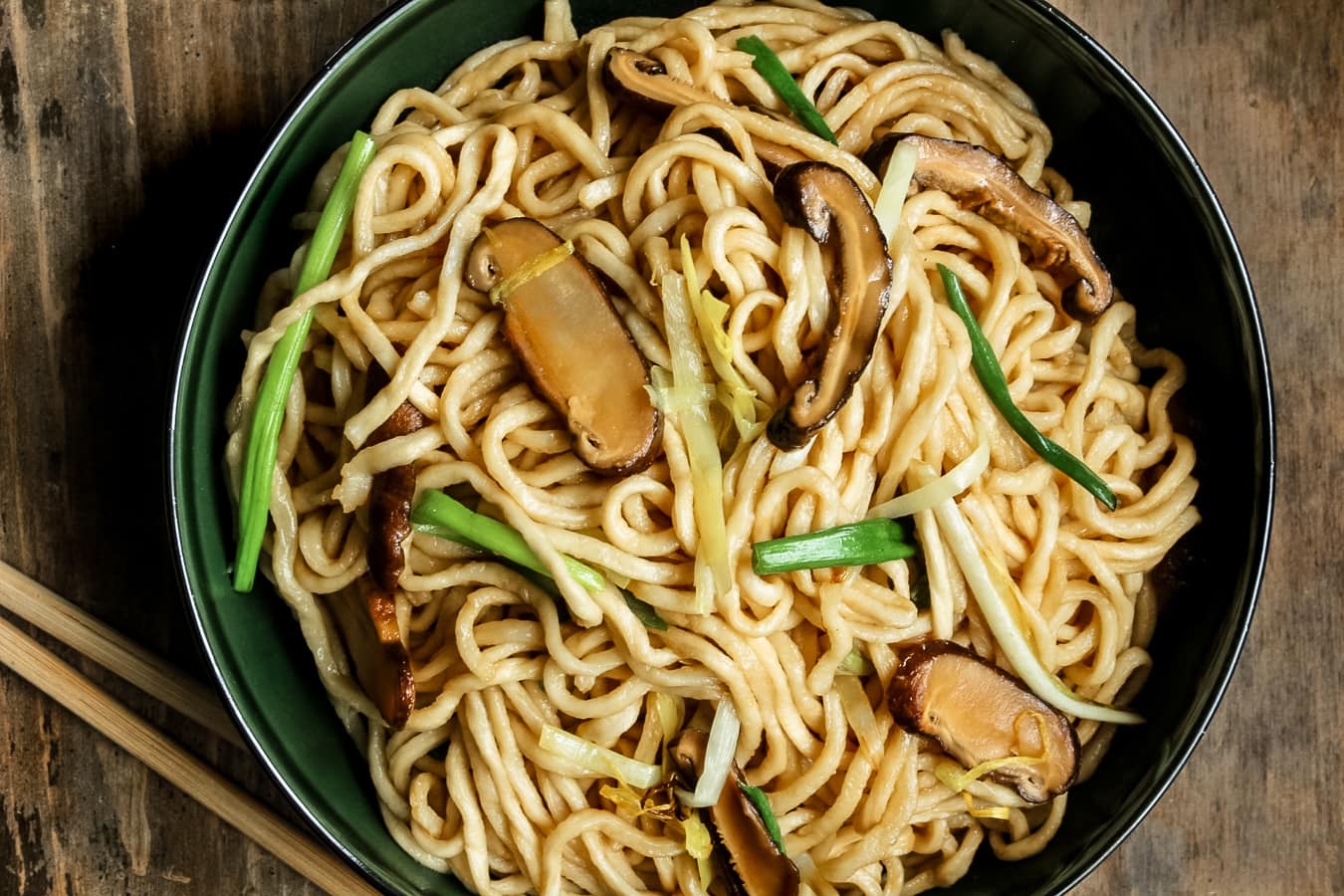 longevity yi mein noodles