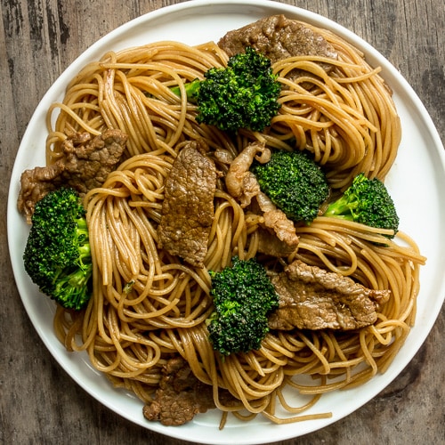 Easy Chinese Beef and Broccoli Noodles