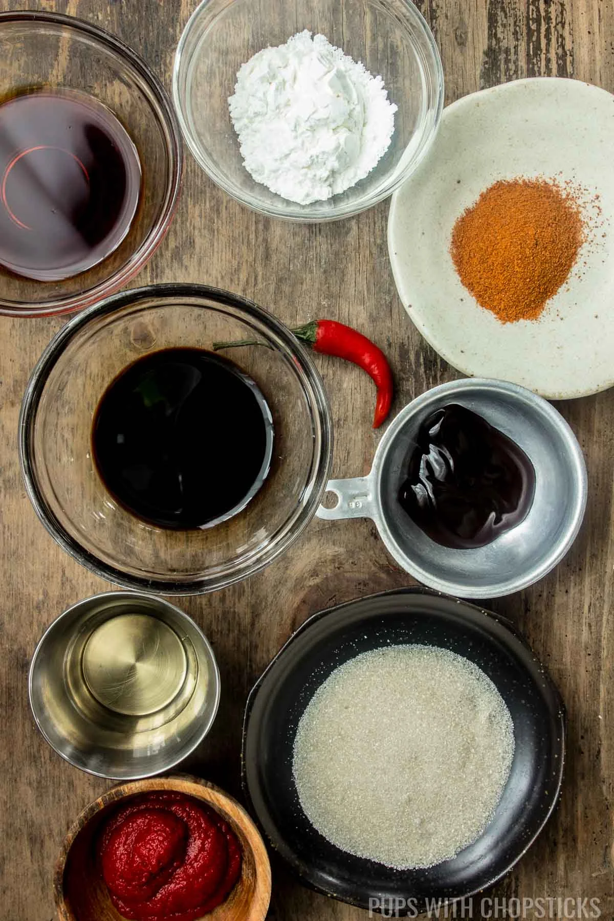 Chicken Manchurian Sauce Ingredients (oyster sauce, chili powder, sugar, tomato plate, rice vinegar, soy sauce, corn starch, chili)