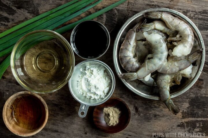 Shrimp filling for Chinese stuffed pepper recipe (shrimp, corn starch, soy sauce, oil, sesame oil, white pepper, green onions)
