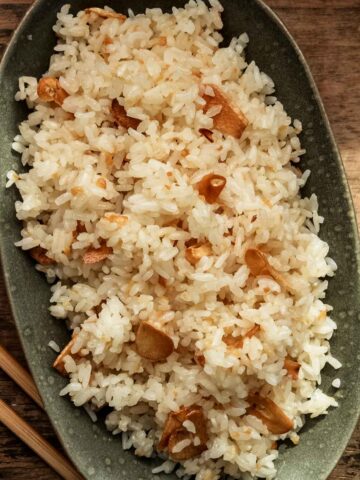 Garlic Fried Rice (Sinangag) in a green bowl