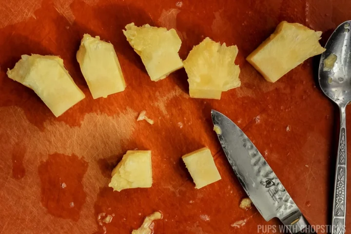cut out the core from pineapple pieces.